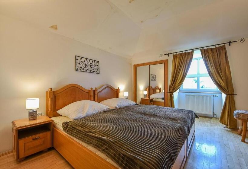 ペンション Kaštieľ Sokoľany