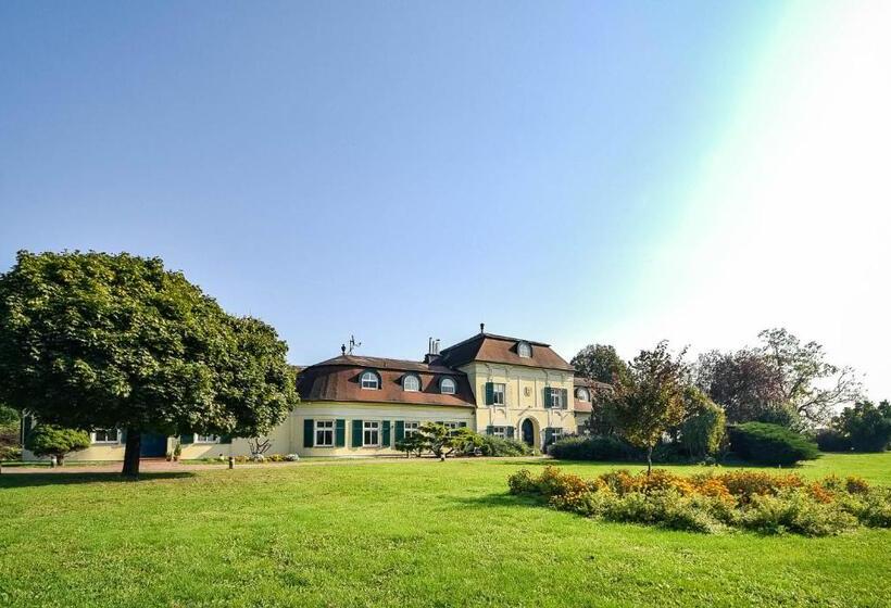 ペンション Kaštieľ Sokoľany