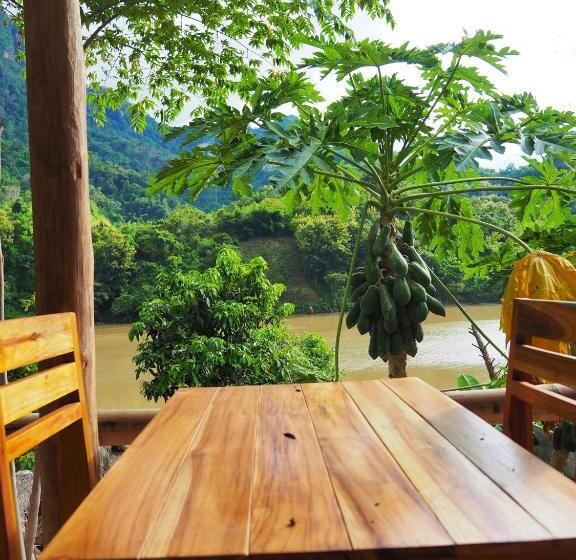 Пансион Meexok River View