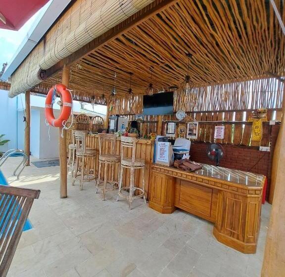 펜션 Melasti Mountain Villas Amed