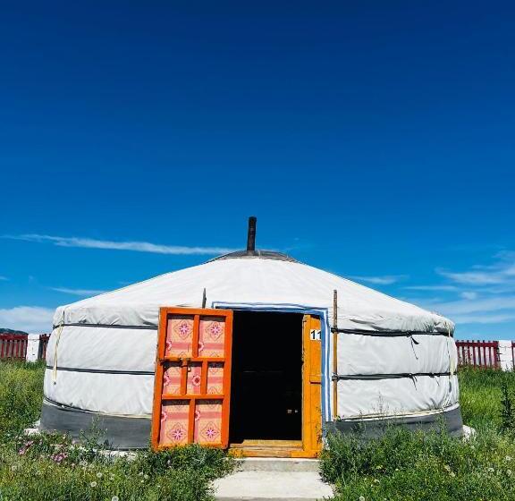 پانسیون Monkhsuuri Guesthouse