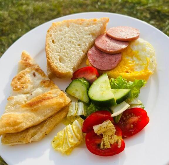 پانسیون Monkhsuuri Guesthouse