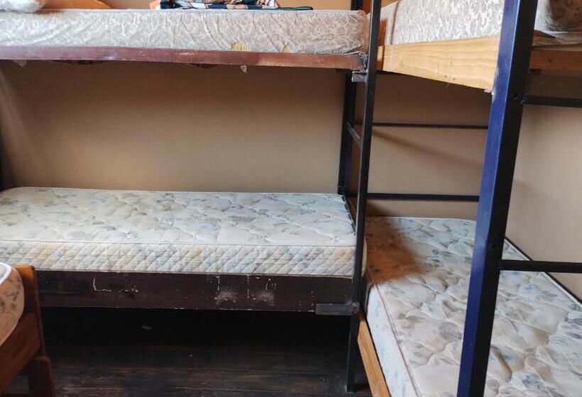 펜션 Motoposada Campera Negra