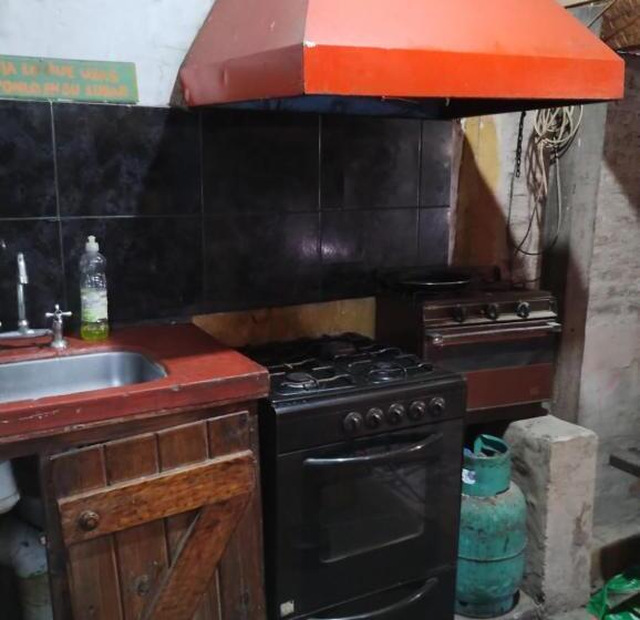 펜션 Motoposada Campera Negra