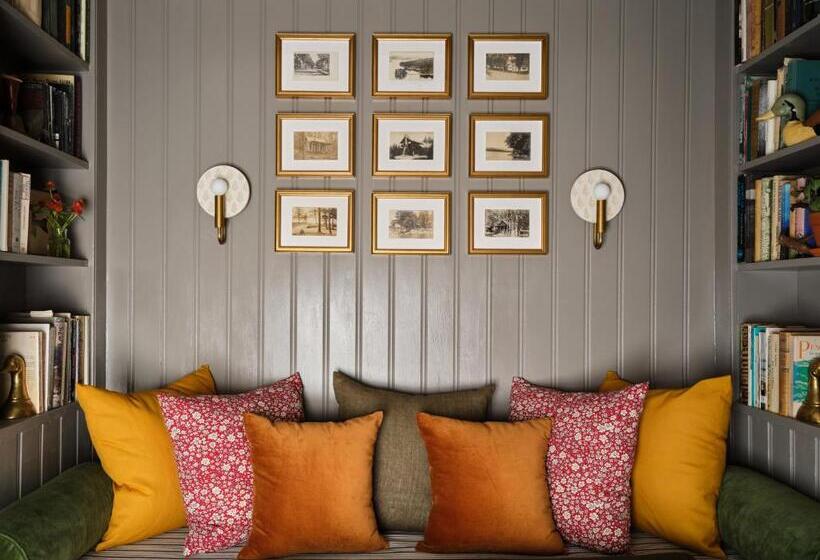 بنسيون The Ell, A Historic, Luxurious 2 Bed, 2 Bath Private Suite In Lovell