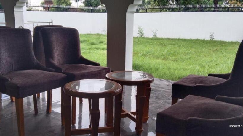 Rajesh Bed & Breakfast