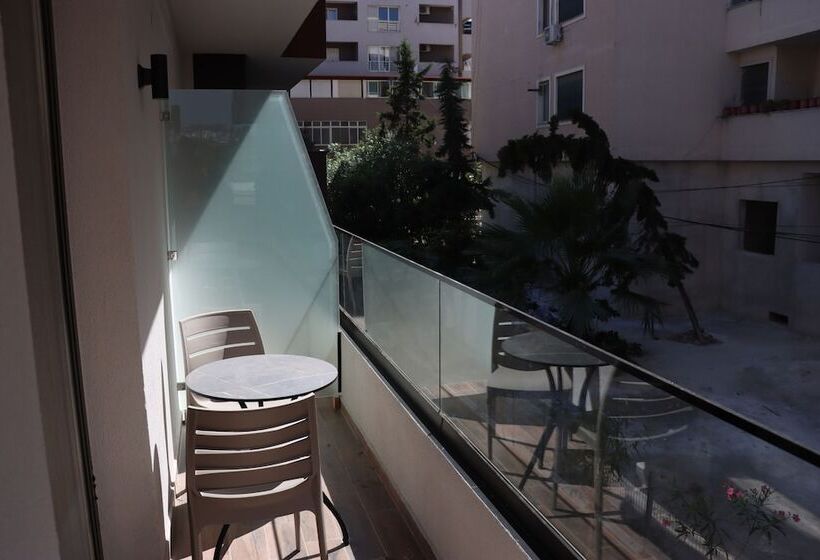 Relax Inn Hotel Durres