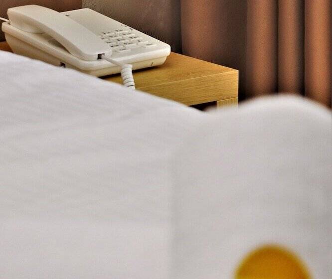 Relax Inn Hotel Durres