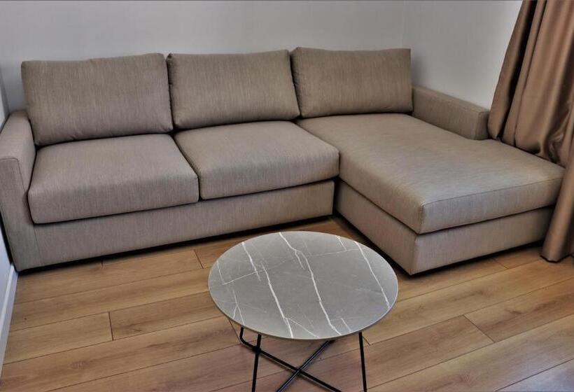 Relax Inn Hotel Durres