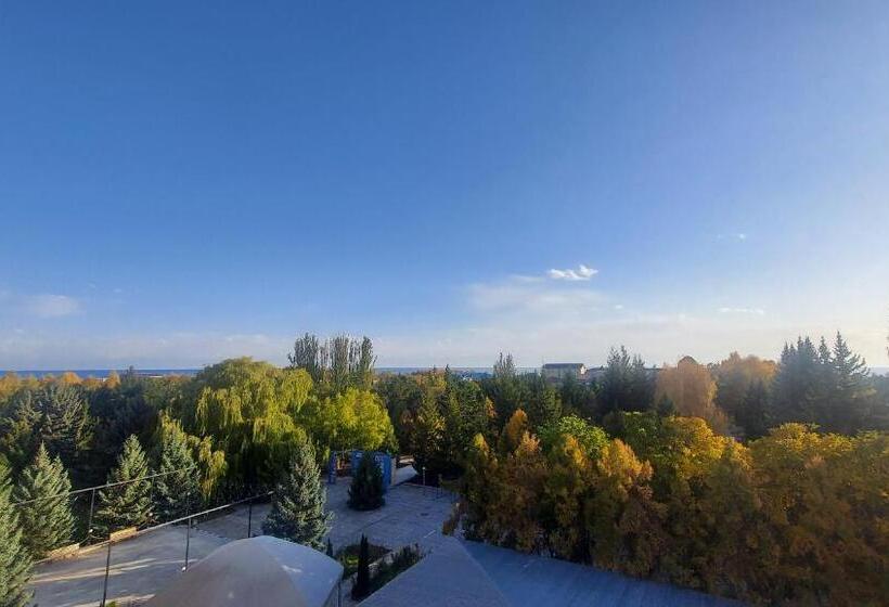 استراحتگاه санаторий кыргызское взморье