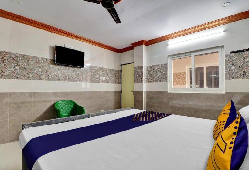 Spot On Hotel Maha Lakshmi