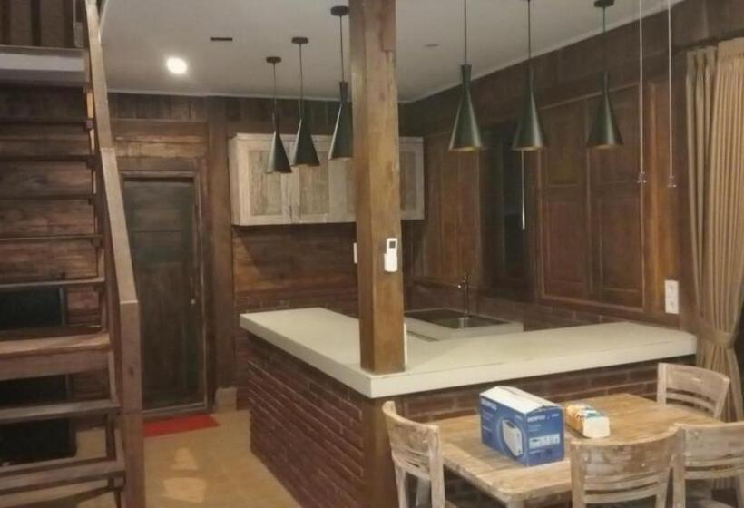 אתר נופש Melasti Mountain Villas Amed