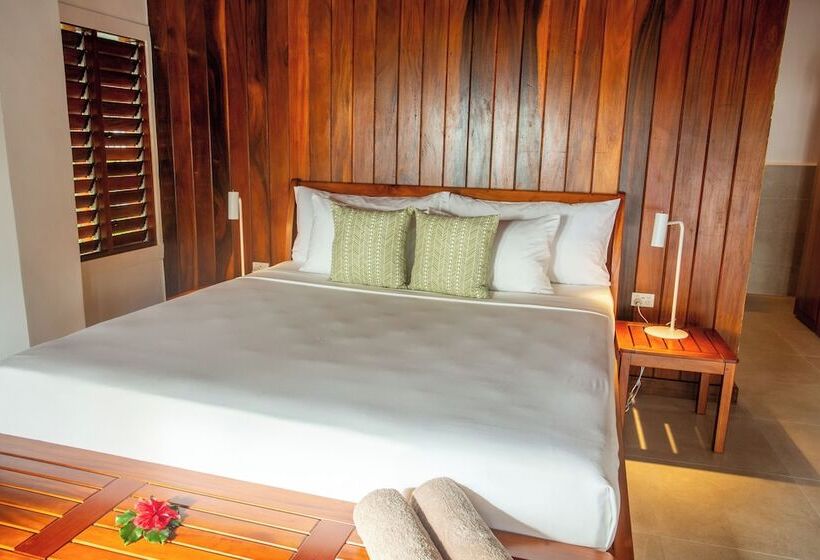 Waya Island Resort   Adults Only