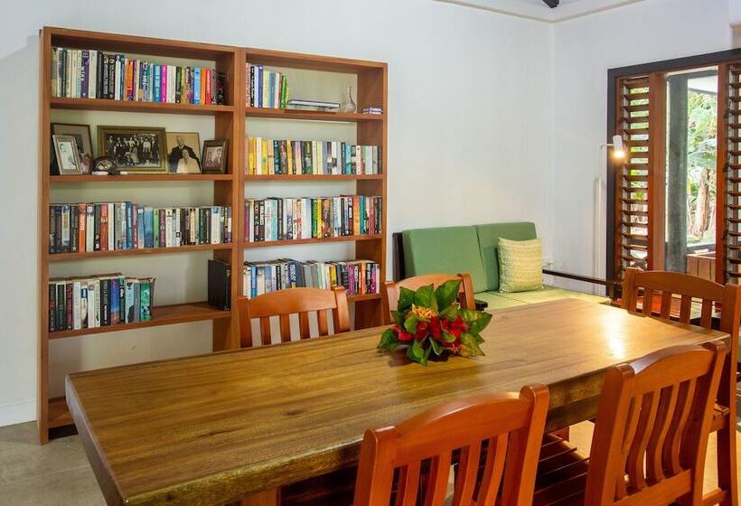 Waya Island Resort   Adults Only