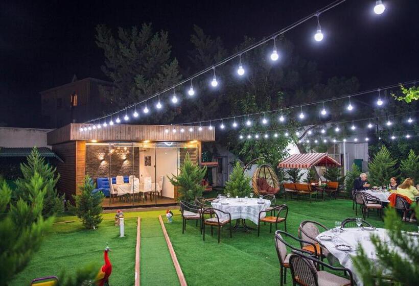 White Villa Hotel Baku