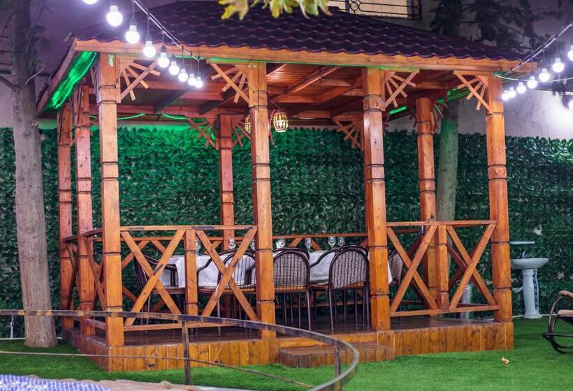 White Villa Hotel Baku