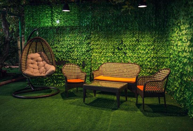 White Villa Hotel Baku