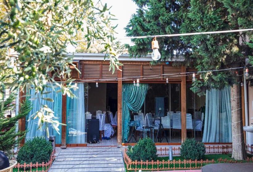 White Villa Hotel Baku