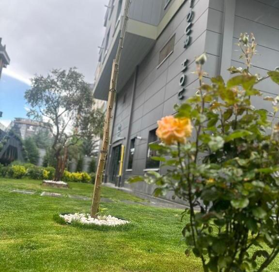 Your House Apart Otel