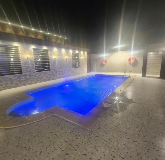 شاليه ومنتجع النخيل الريفي بالطائف