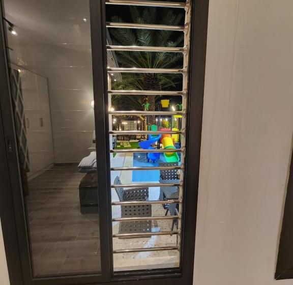 شاليه ومنتجع النخيل الريفي بالطائف