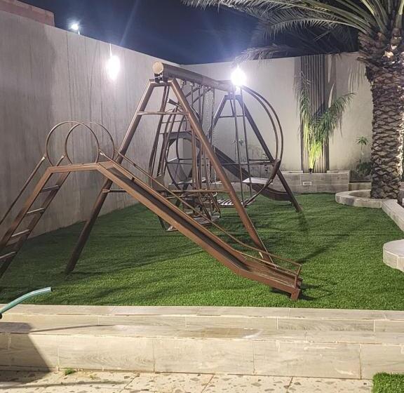 شاليه ومنتجع النخيل الريفي بالطائف