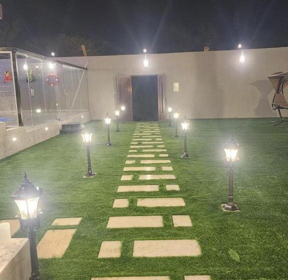 شاليه ومنتجع النخيل الريفي بالطائف