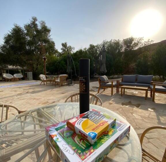 منتجع جلامبنغ   Glamping Resort