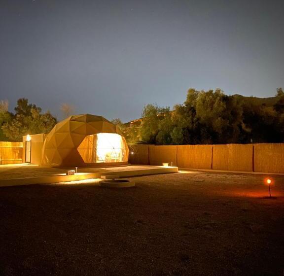 منتجع جلامبنغ   Glamping Resort