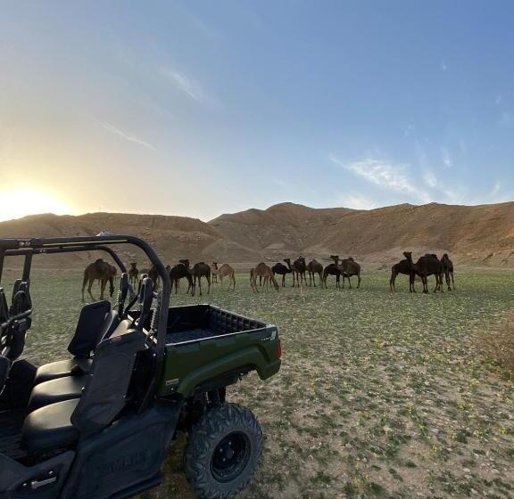 منتجع جلامبنغ   Glamping Resort