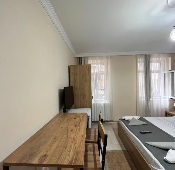 Taksim Nikea Suites 80