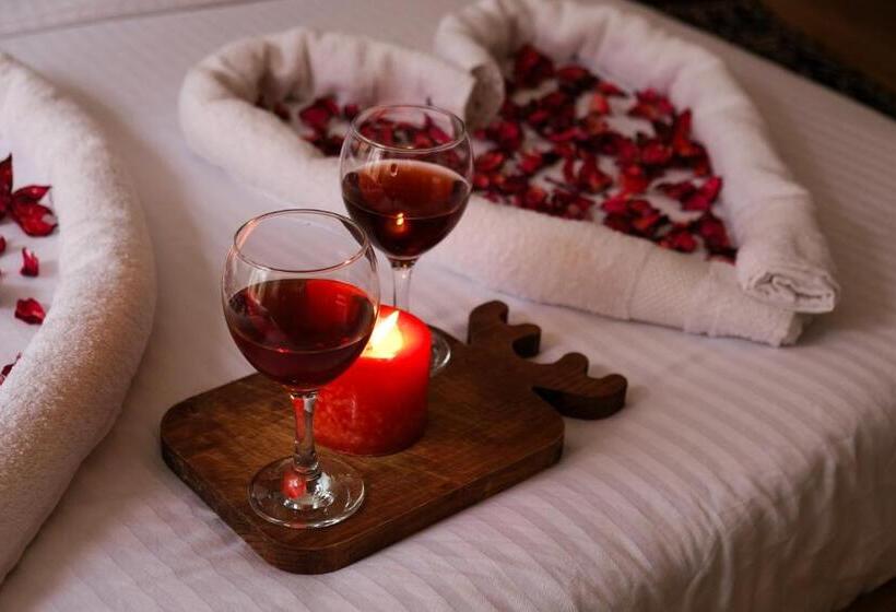 Taksim Nikea Suites 80