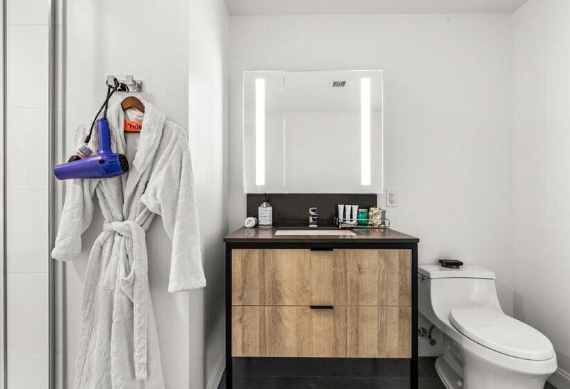 Общежитие 424les House