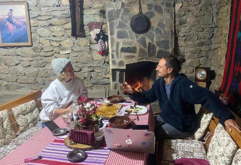 هاستل Guest House Bozvill