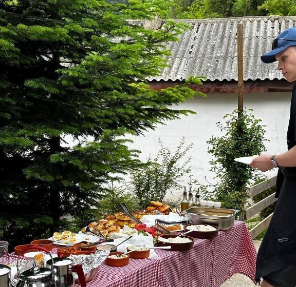 هاستل Guest House Bozvill