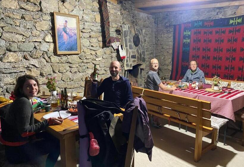 هاستل Guest House Bozvill