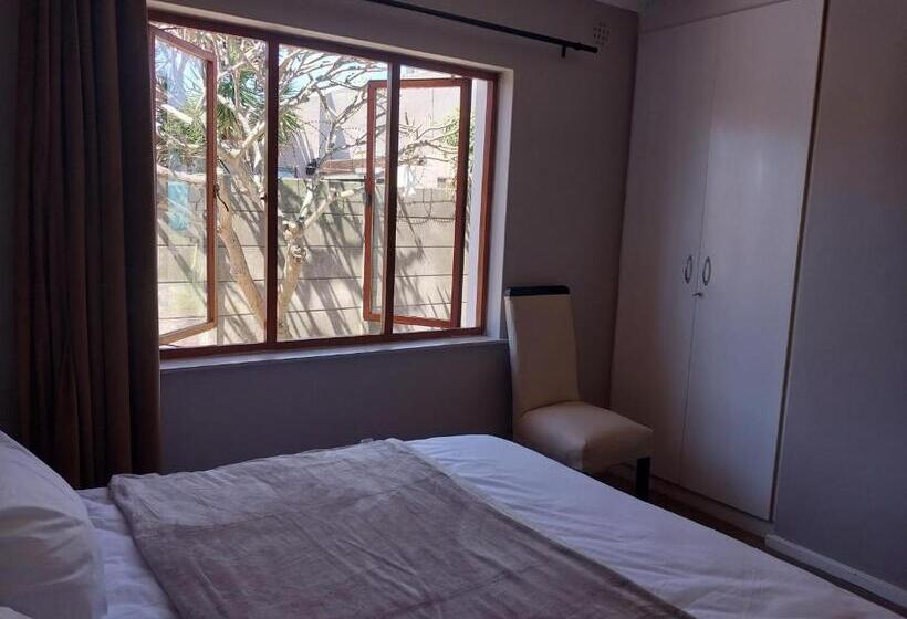 הוסטל Serenity Shores Backpackers