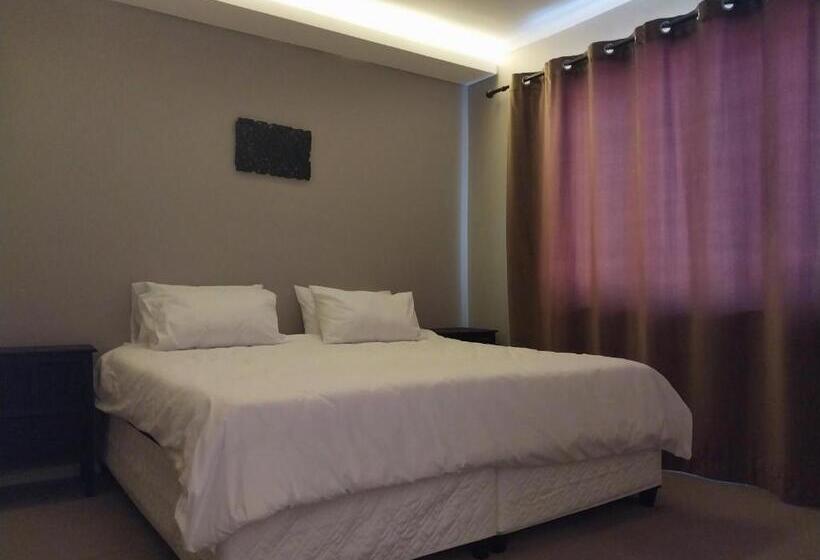 הוסטל Serenity Shores Backpackers