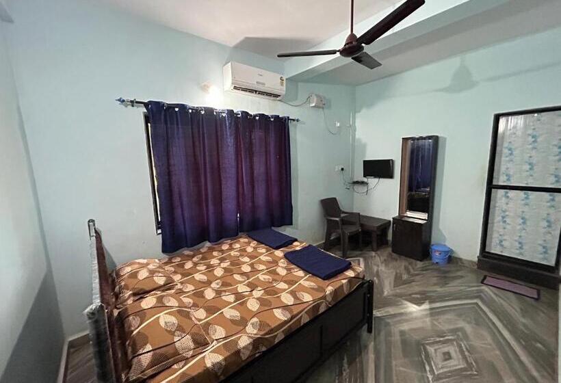 Bed and Breakfast Ashish Resort