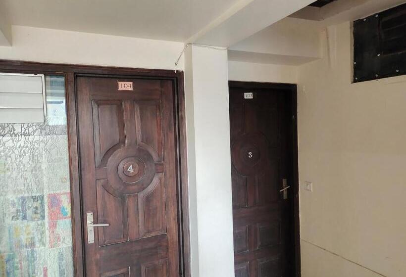 Bed and Breakfast Avadh Vihara Beds & Breakfast