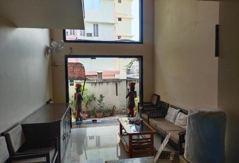 Bed and Breakfast Avadh Vihara Beds & Breakfast