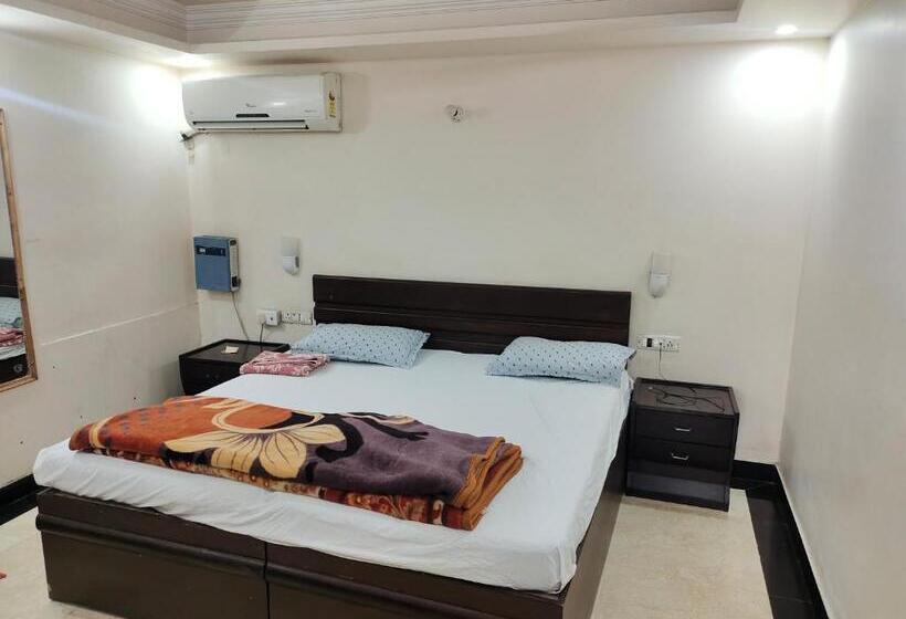 Bed and Breakfast Avadh Vihara Beds & Breakfast
