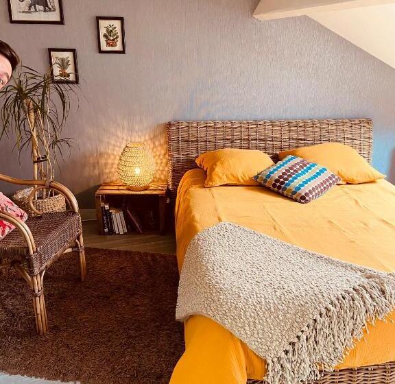 تختخواب و صبحانه Chambre Bohème Chez Rachel