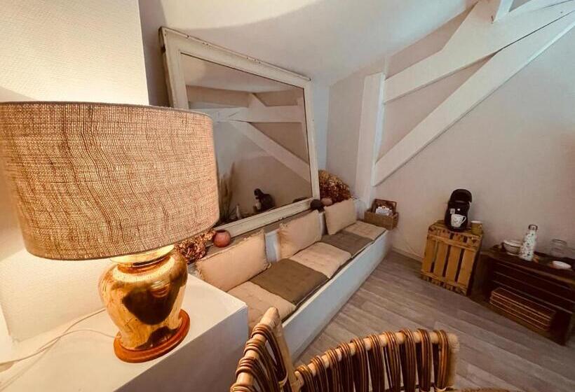 تختخواب و صبحانه Chambre Bohème Chez Rachel