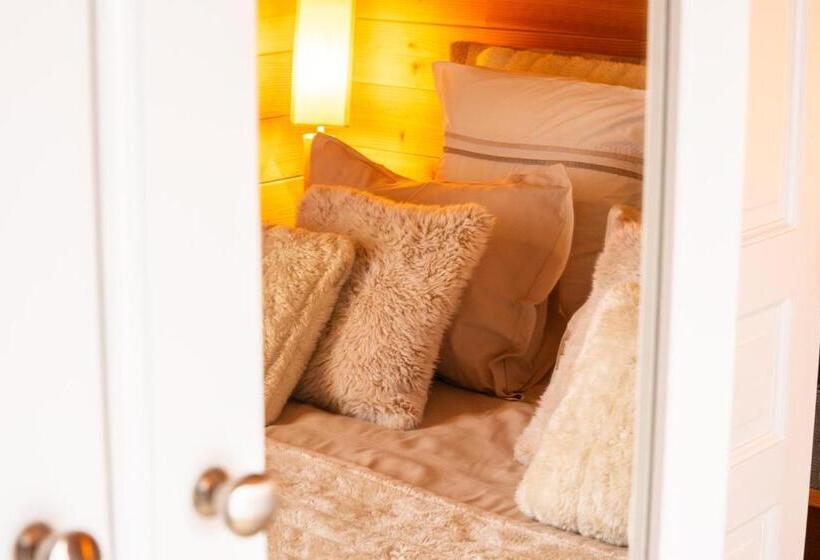 住宿加早餐  Chambres Et Table D Hôtes Au Chalet Datcha