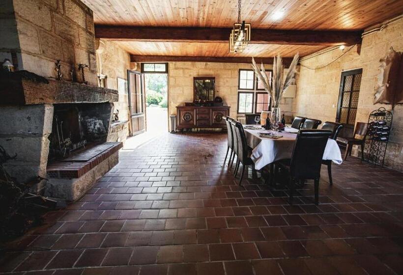 مبيت وإفطار Chateau La Croix De Millorit