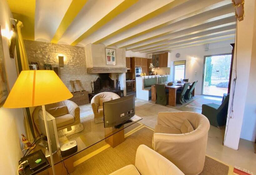 Bed and Breakfast Domaine De Treilles