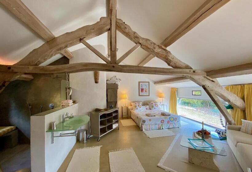 Bed and Breakfast Domaine De Treilles