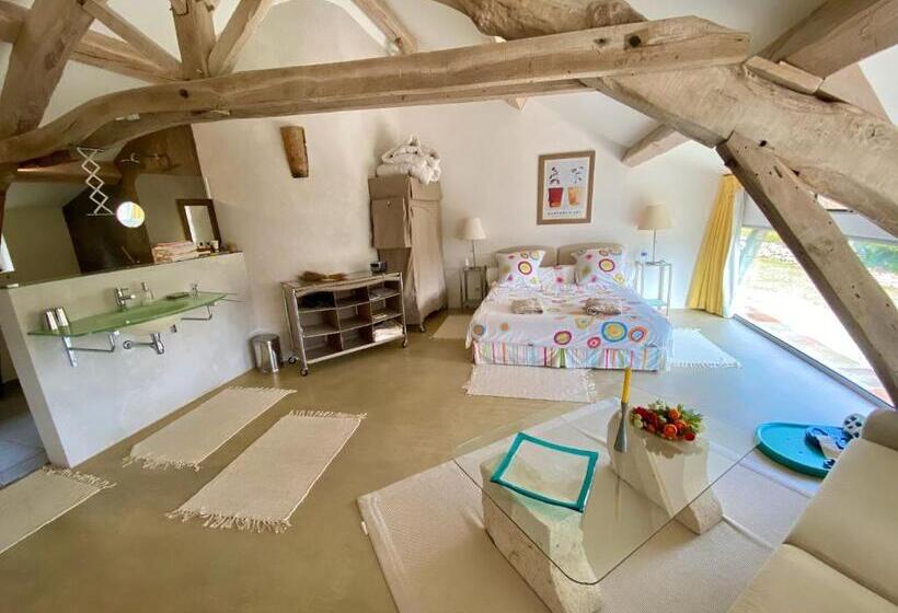 Bed and Breakfast Domaine De Treilles