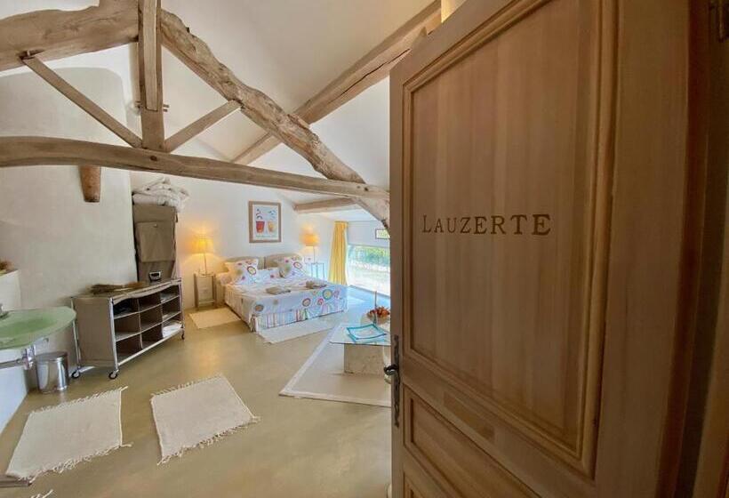 Bed and Breakfast Domaine De Treilles